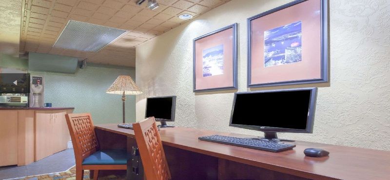 Howard Johnson By Wyndham Vancouver Downtown المظهر الخارجي الصورة